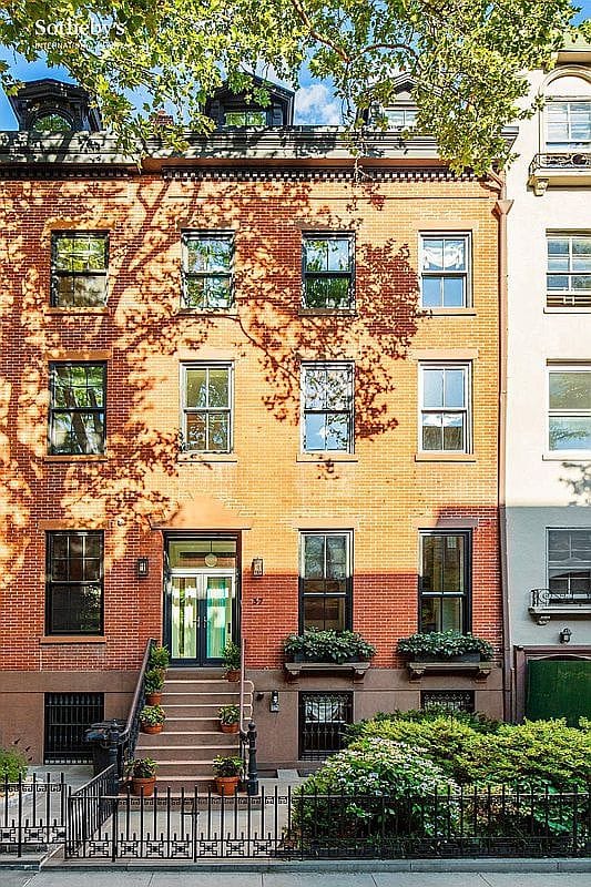 landmark Brooklyn Heights facade under the plane trees