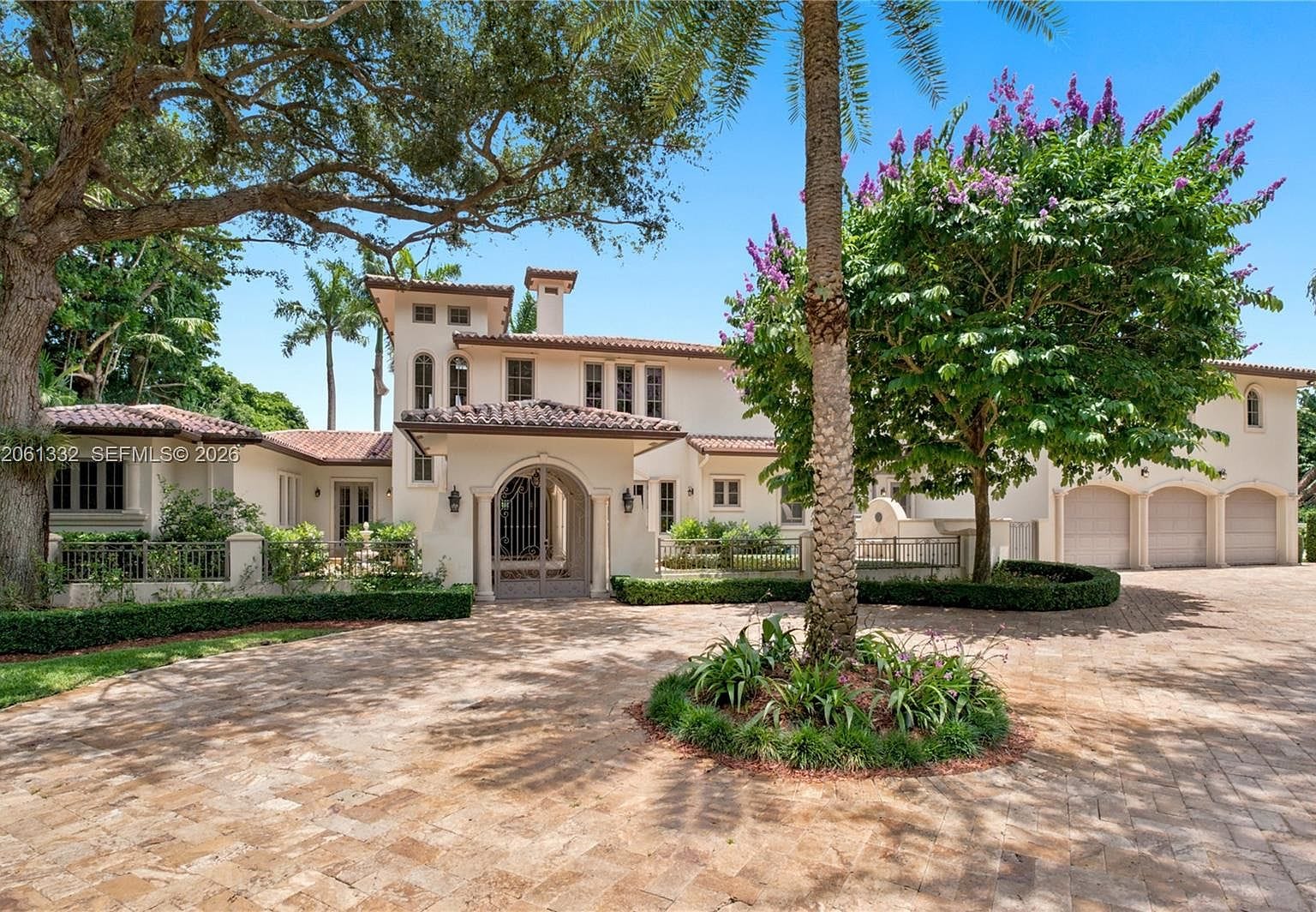 Mediterranean front elevation and grand motor court